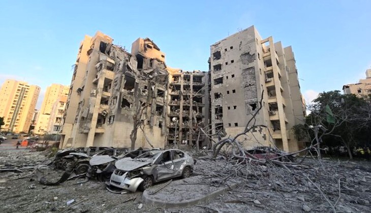    The Tidings of Victory and Ceasefire