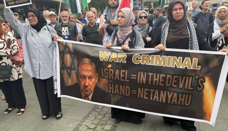 Anti-Israeli demonstrations in Germany to protest the crimes of the Zionist regime and its attacks on the Iranian nation